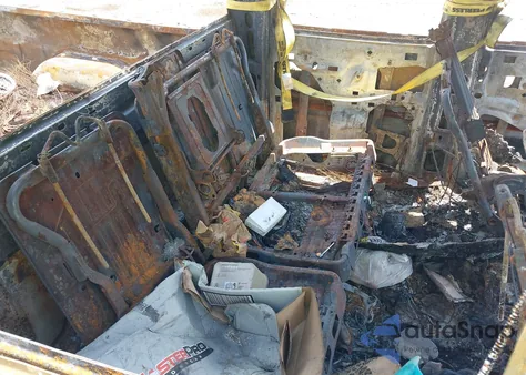 2005 Chevrolet Silverado 1500 Z71 z USA, uszkodzony, nr VIN 2GCEK13T451107916